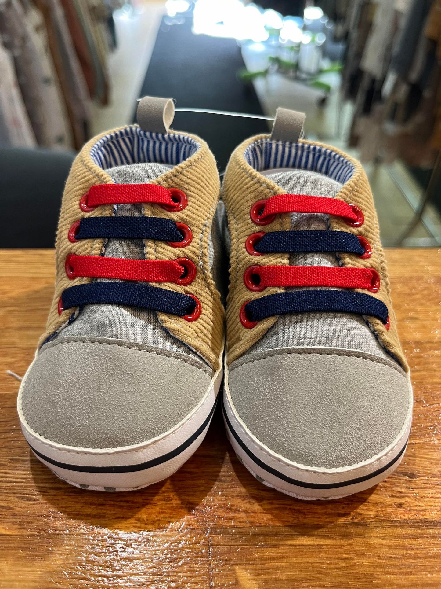 Soulier bébé beige et gris