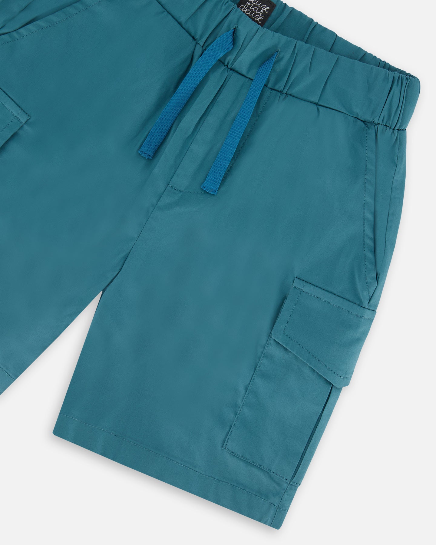 Short cargo parachute vert pin