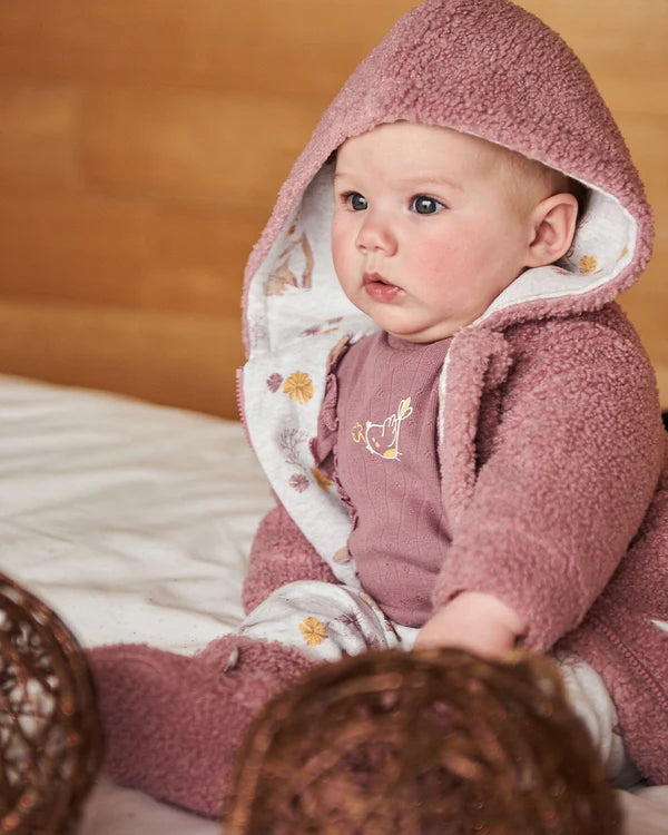 Veste zippée à capuchon en sherpa bois de rose avec doublure imprimée