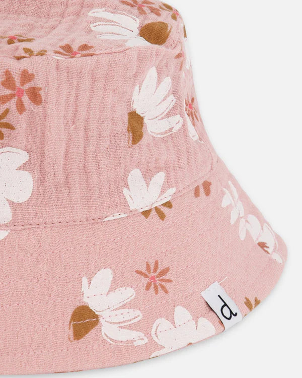 Chapeau cloche en mousseline imprimée rose à fleurs blanches