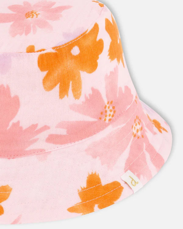 Chapeau cloche en mousseline imprimée rose à fleurs corail