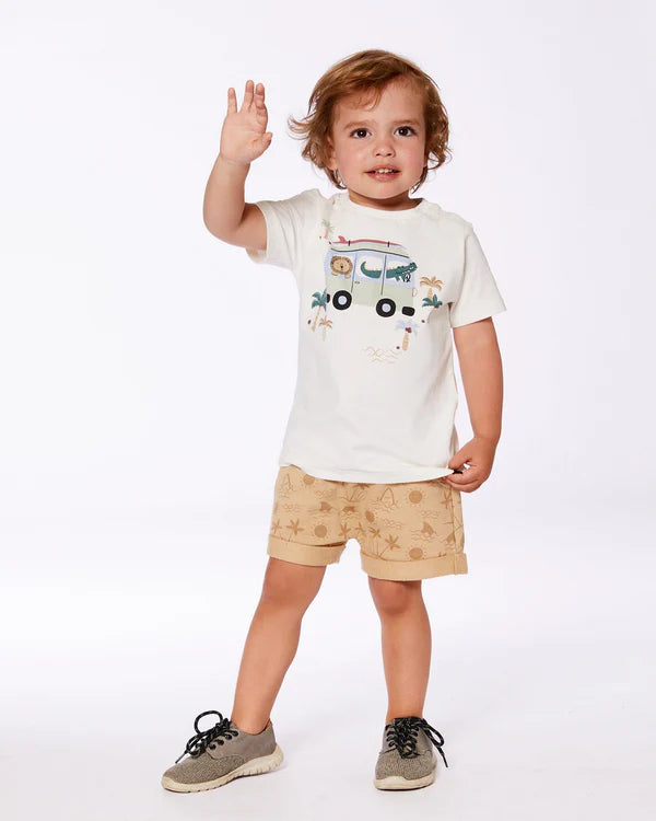 Ensemble haut à manches courtes et short en molleton beige avec palmiers et camion bleu