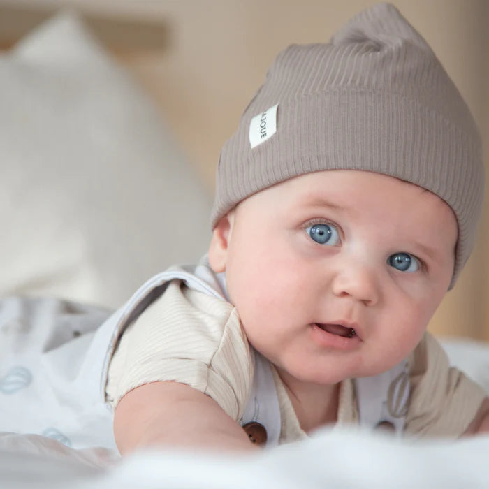 BONNET POUR BÉBÉS ET ENFANTS EN BAMBOU-CENDRÉ