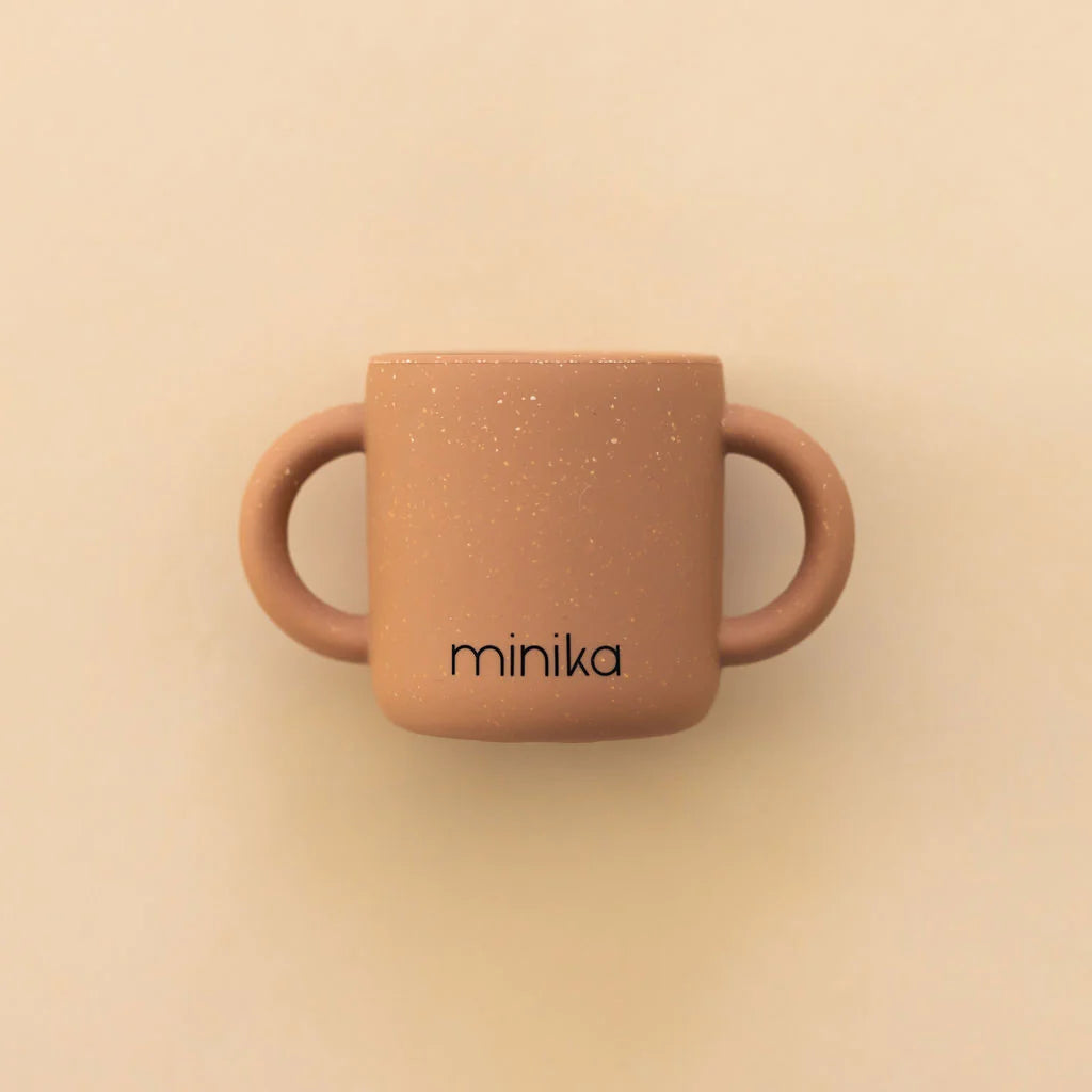 Tasse d'apprentissage avec poignées