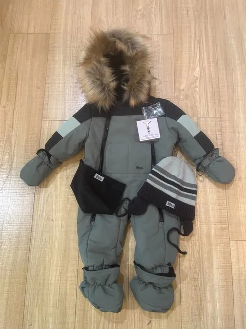 Combinaison de neige Blizz à capuche 1 pièce pour bébé avec accessoires.(Bleu Sarcelle) ou (vert olive/gris)