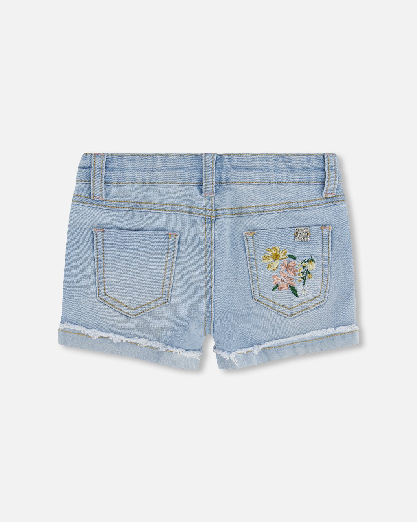 Short en jeans avec broderie denim bleu clair