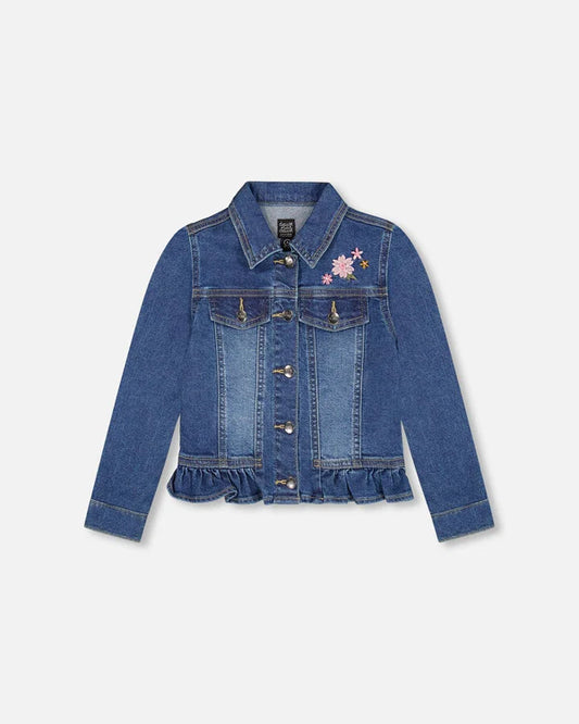 Veste en denim bleu avec ourlet à volants et broderies florales