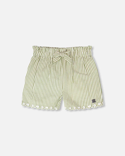 Short à rayures vertes et blanc cassé avec broderies