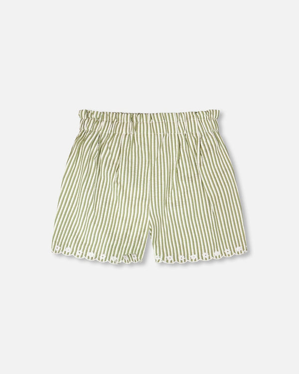 Short à rayures vertes et blanc cassé avec broderies