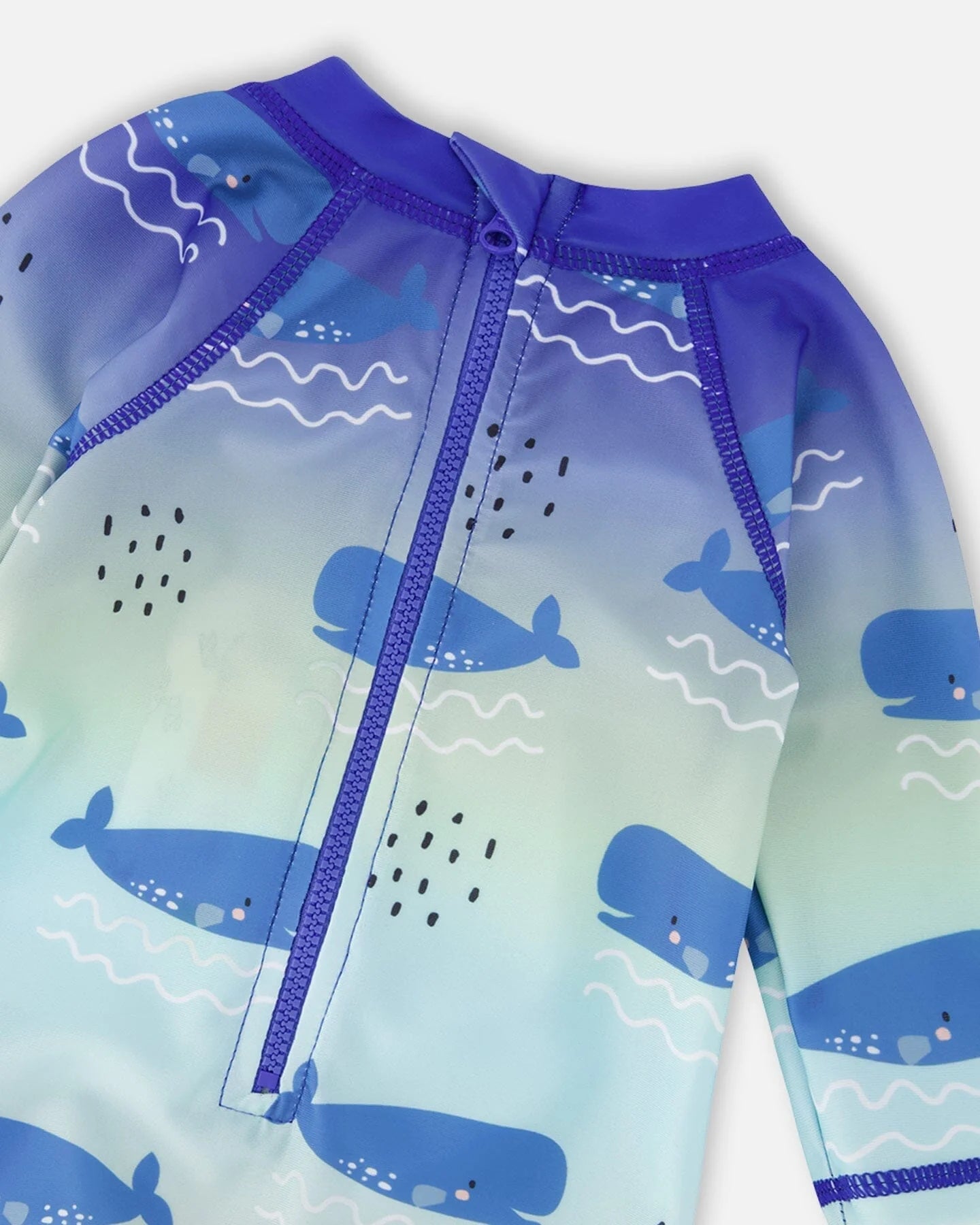 Rashguard à manches longues une-pièce bleu imprimé baleines pour bébé et garçon