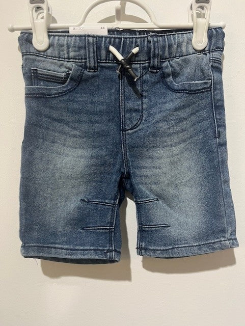 Short en denim extensible