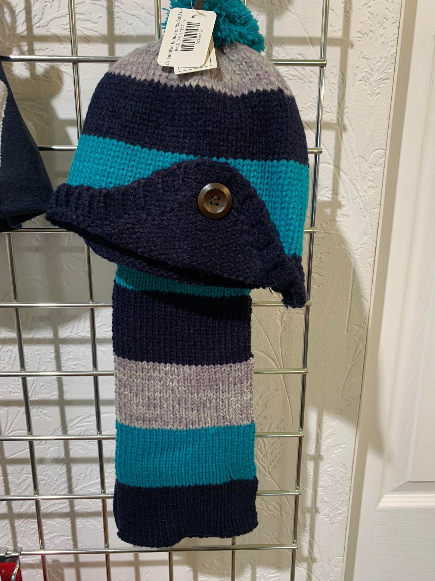 Ensemble tuque et foulard bleu